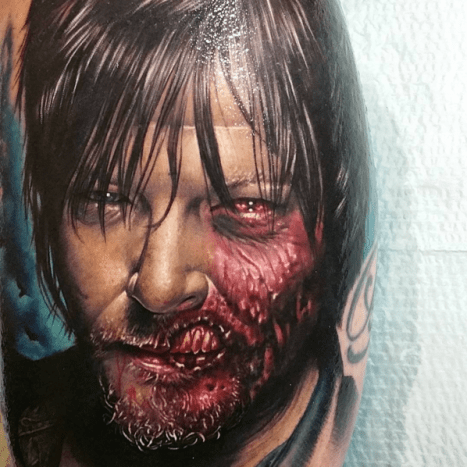 Daryl saa veren näyttämään herkulliselta. Tatuointi Bumerilta