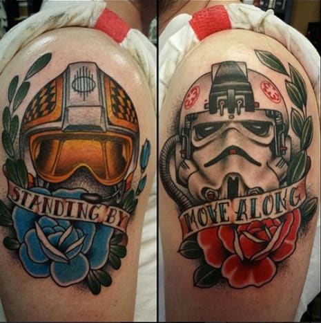 stormtrooper κινούνται κατά μήκος του τατουάζ