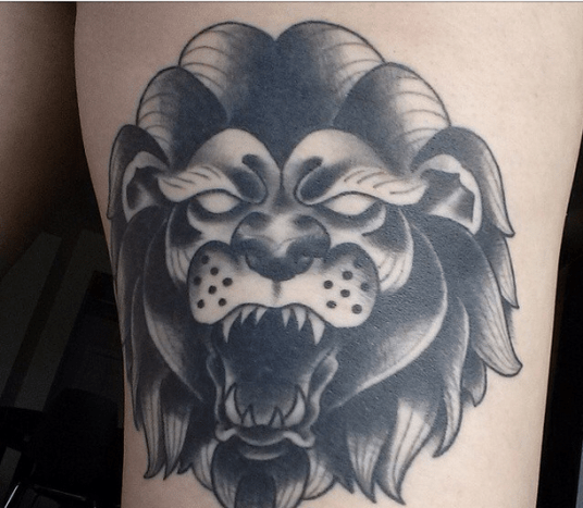 Rise of the Lion fan -tatuointi