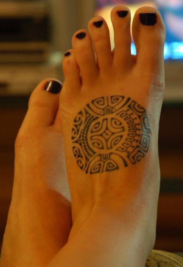 Maori -jalka -tatuointisuunnittelu naisille