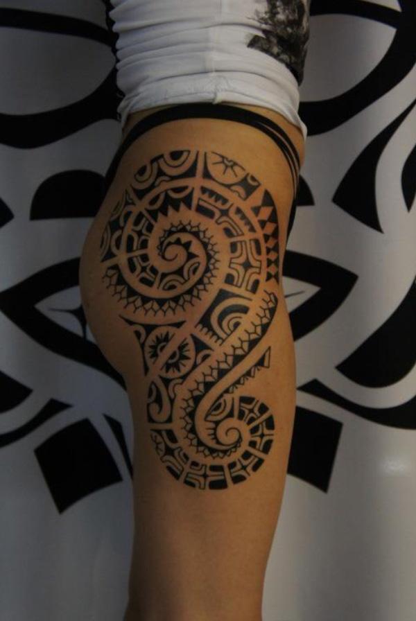 Marquesan täyden jalan tatuointi naisille
