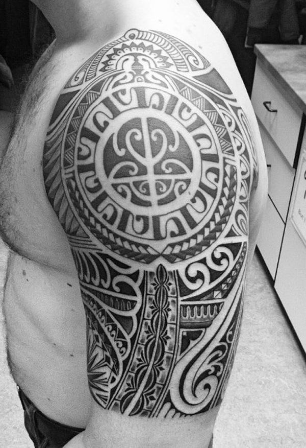 Marquesanin puolihihainen tatuointisuunnittelu