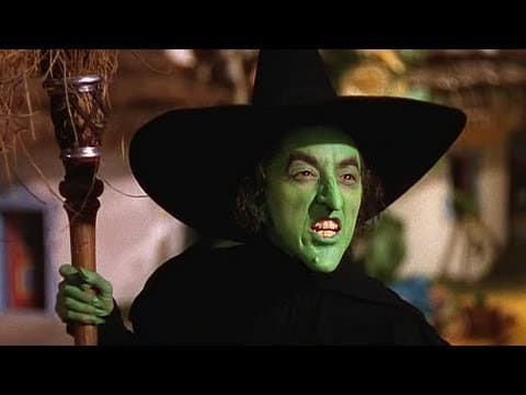 I 1939 så publikum Wests Wicked Witch komme til live i technicolor, og hun er siden blevet en af ​​de mest ikoniske hekse i filmhistorien.
