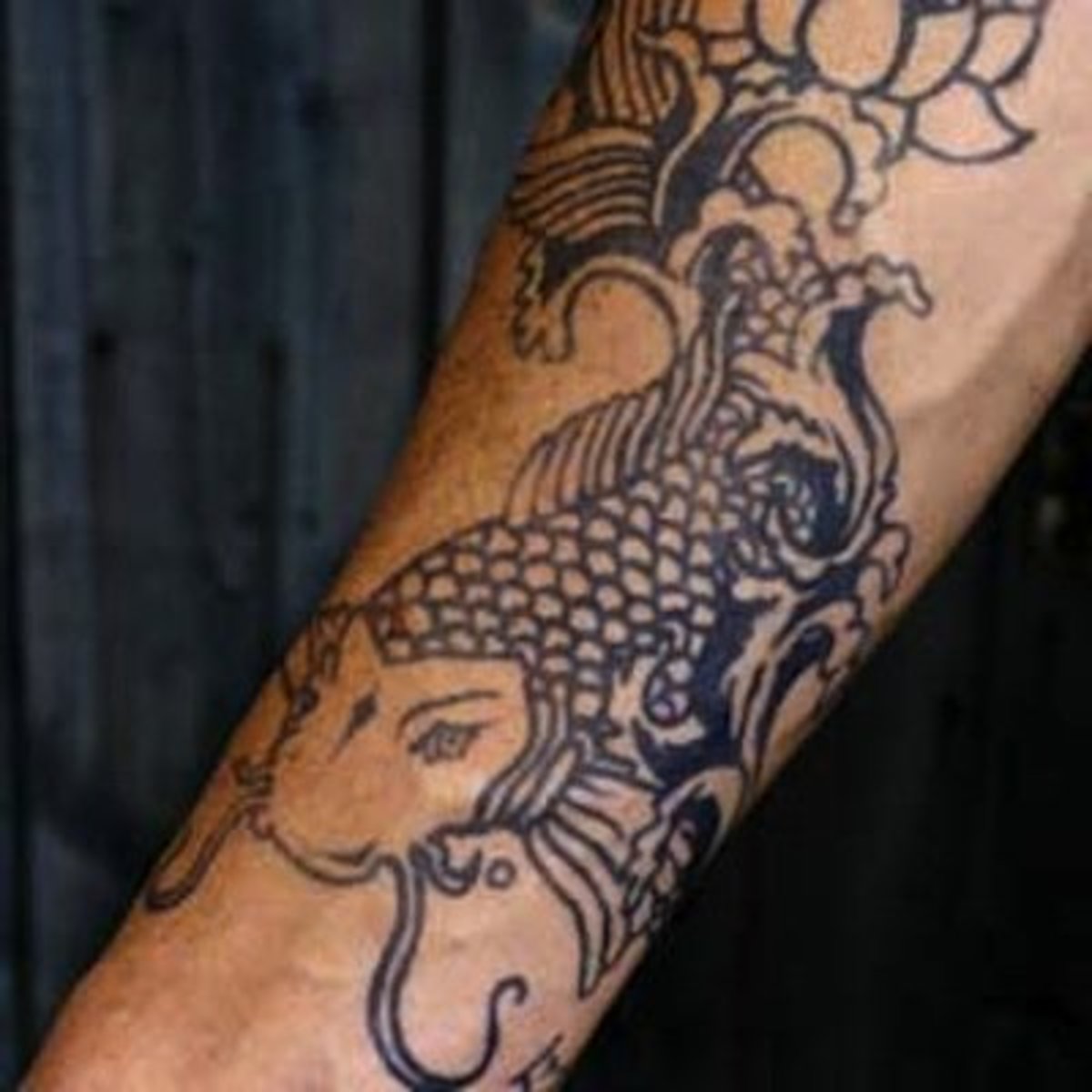 Väliaikainen Jagua kala tatuointi